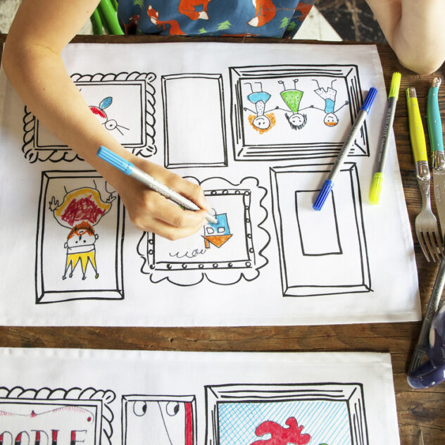 Eat Sleep Doodle : Podkładka na stół do malowania Ramki